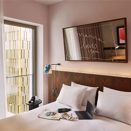 Hotel Mama Shelter 3*