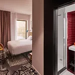 Hotel Mama Shelter 3*