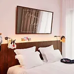 Mama Shelter Hotel 3*