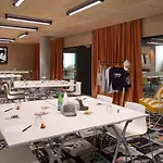 Mama Shelter