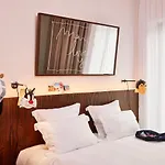 Mama Shelter Hotel 3*