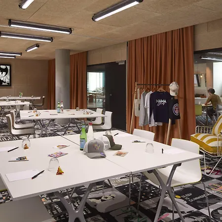 Hotel Mama Shelter 3*