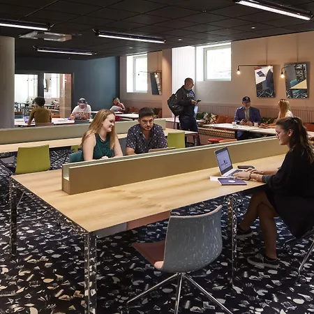 فندق Mama Shelter