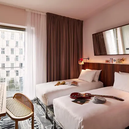 Hotel Mama Shelter 3*