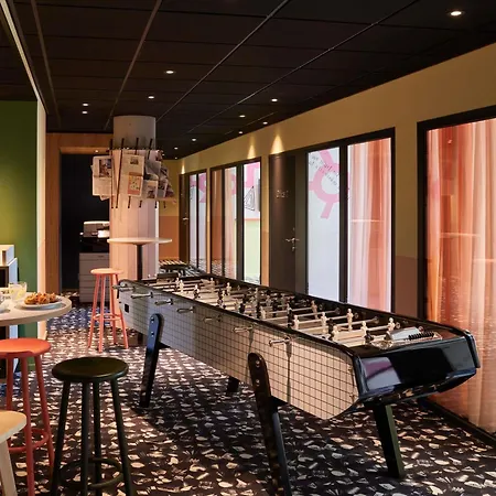 Mama Shelter Hotel