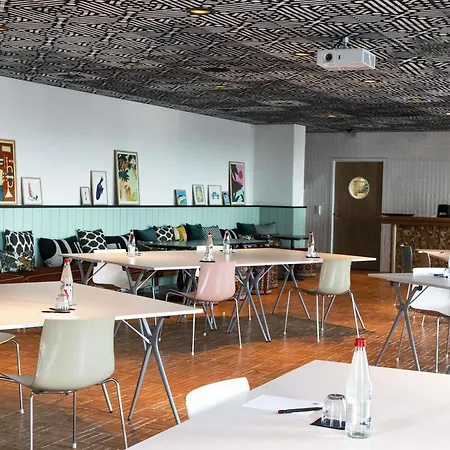 Mama Shelter Hotel 3*