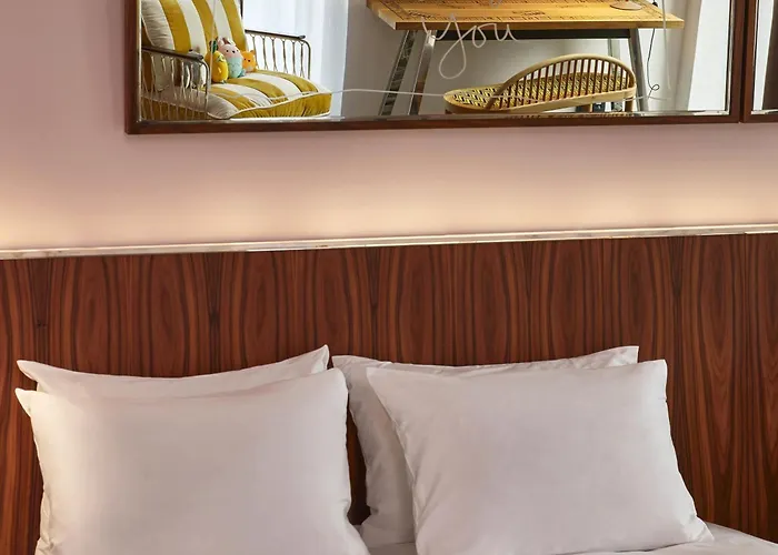 Hotell Mama Shelter 3*