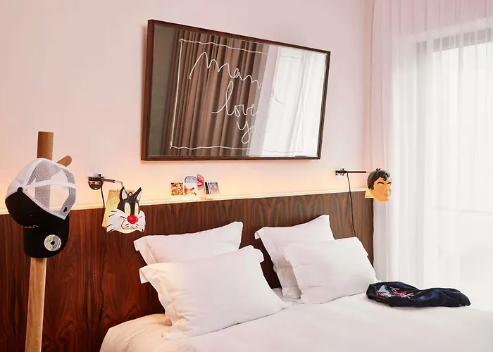 Mama Shelter Hotel 3*