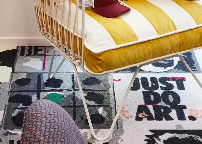 Mama Shelter Hotel 3*