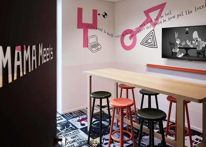 Mama Shelter Hotel 3*